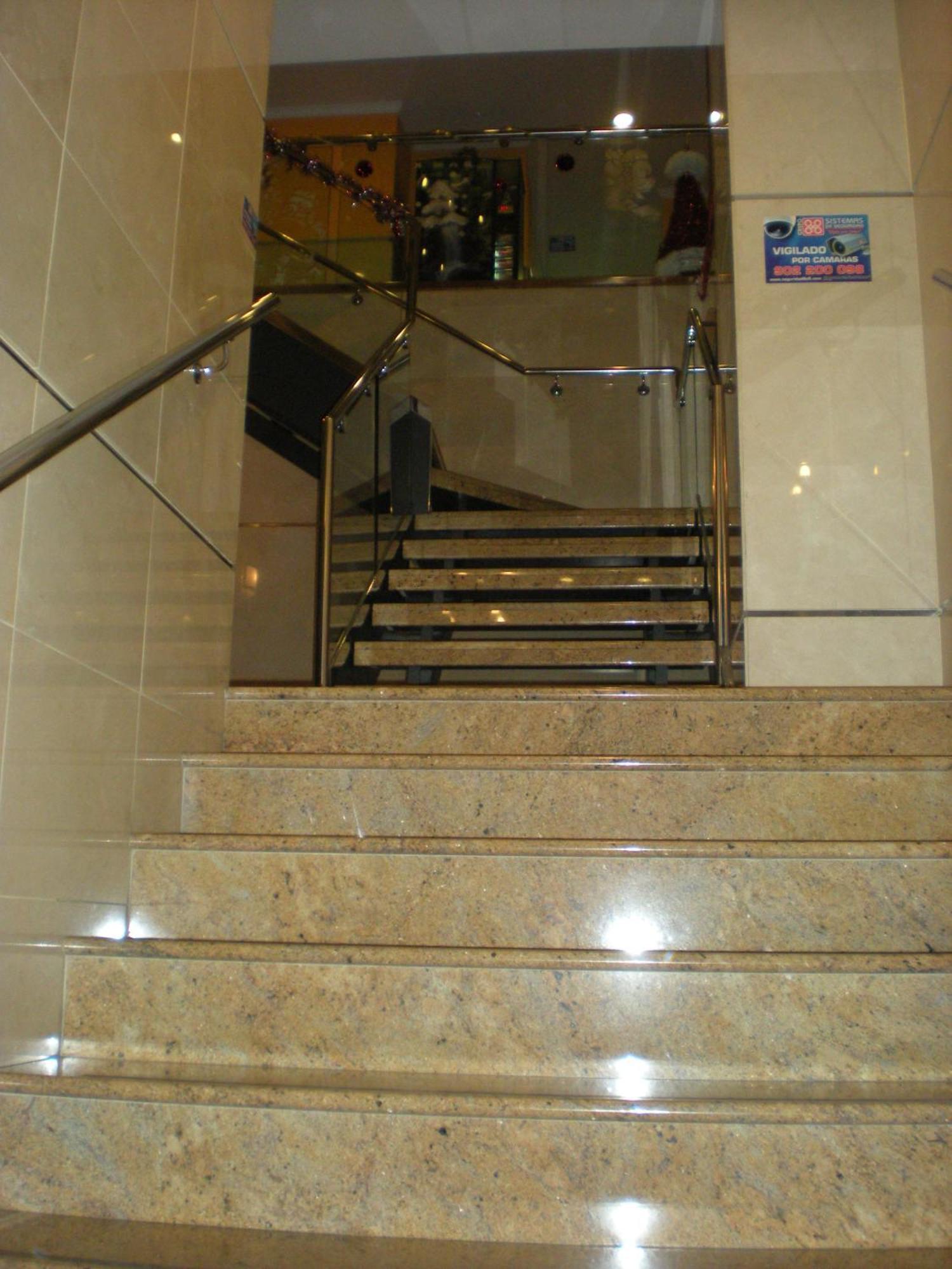 Hostal La Hispanidad Malaga Exterior photo